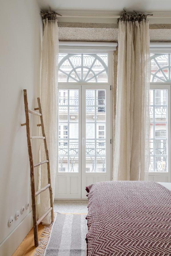Boutique Rentals-Flores Plaza In City Historical Center OOporto Extérieur photo